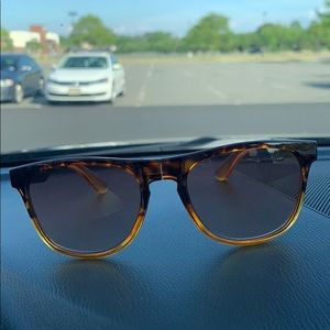 Dot dash foldable sunglasses